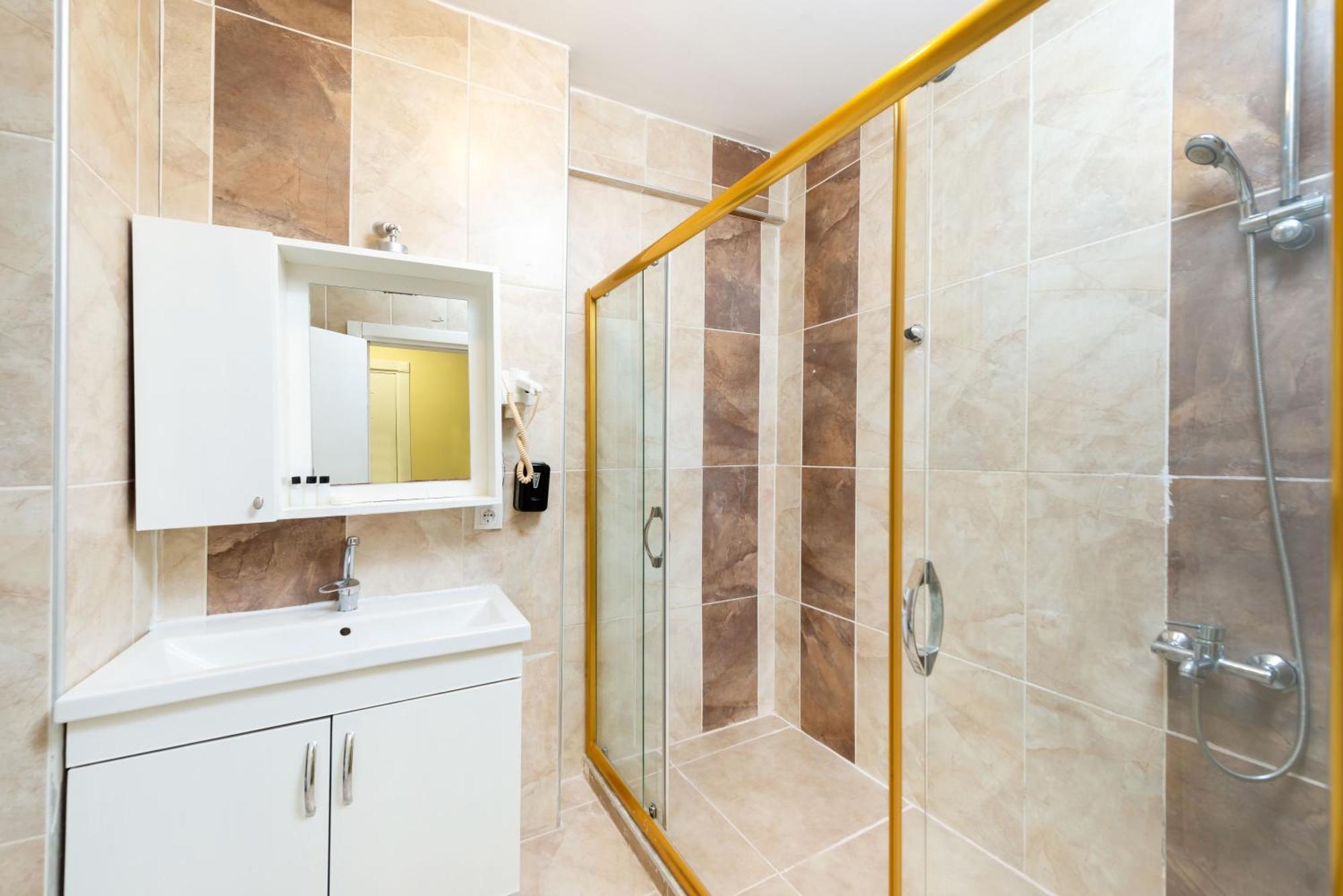 Grand Abimo Hotel Истанбул Екстериор снимка