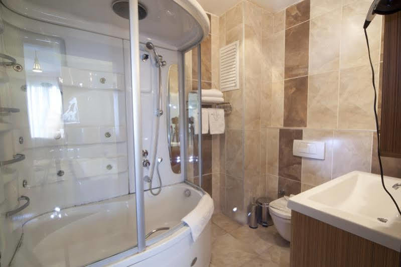Grand Abimo Hotel Истанбул Екстериор снимка